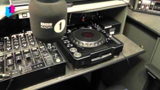 Behind The Scenes Of Radio 1S Chart With Reggie Yates 24 - 02 - 12 Charts