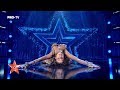 Natasha Korotkina, număr hipnotizant de belly dance la Românii au talent