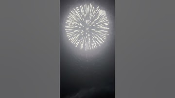 Zoomka fireworks - 6“ Shell Silver crown