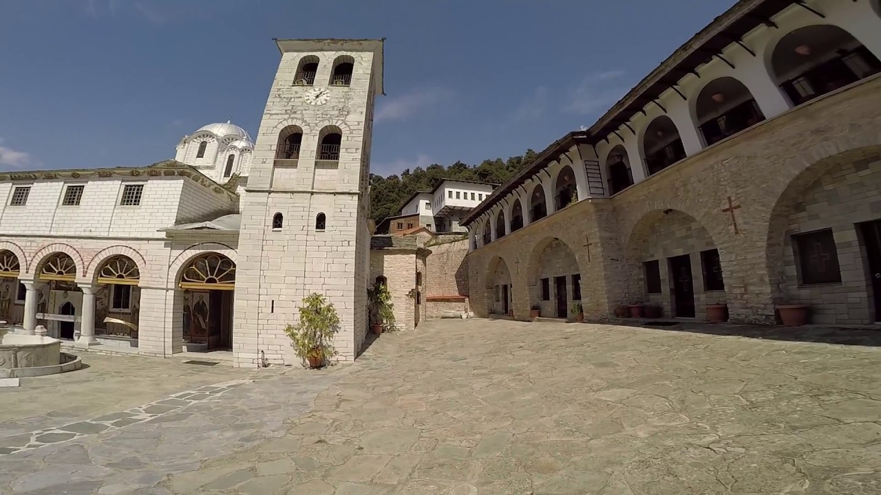 εσωτερικό Μονής Εικοσιφοίνισσας-Monastery of Eikosifoinisas