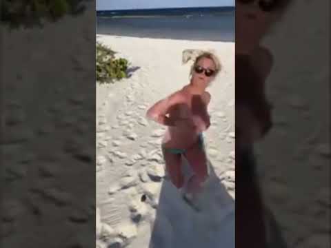 Britney Spears goes topless in montage of her Mexican vacation