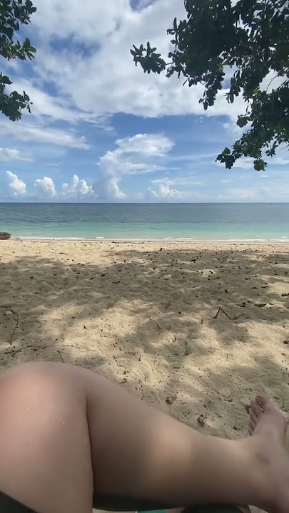 Sea breeze #whitesandbeach #mindanaoisland #beachresorts