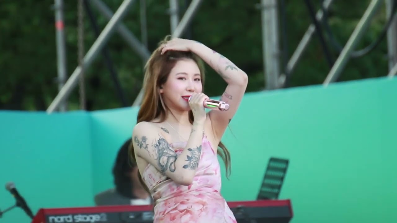 220527 백예린 - A Long Walk (cover) @SeoulJazzFestival (4)