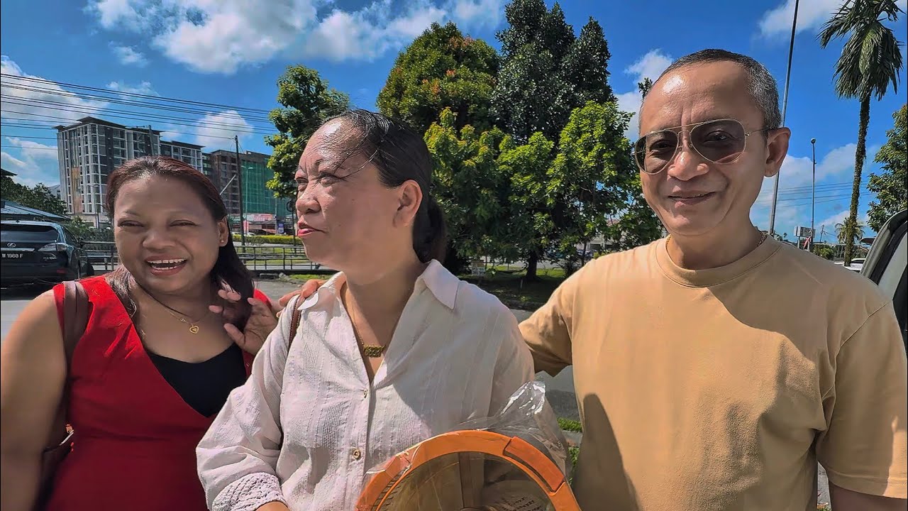 MUKI BERI SURPRISE GIFT | ABUN REVIEW KEDAI TERBARU DI KUCHING