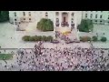 Kamenicama, bakljama i lopatama na policiju, odgovoreno suzavcima