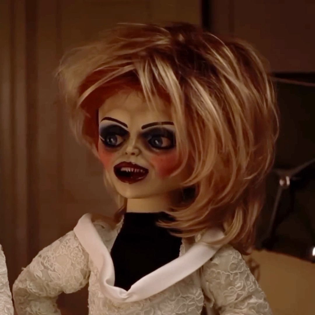 CHUCKY BRIGOU COM SEU FILHO E NOIVA #shorts