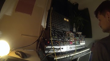 Modular Trap  / / Alex Olson (Moog Mother32, Dreadbox Erebus, Arturia Microbrute)