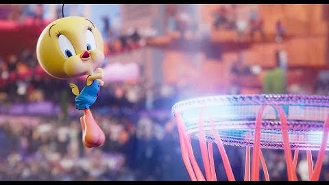 トゥイーティーがダンクシュート！ギャップを見せる本編シーン＜映画『スペース・プレイヤーズ』＞