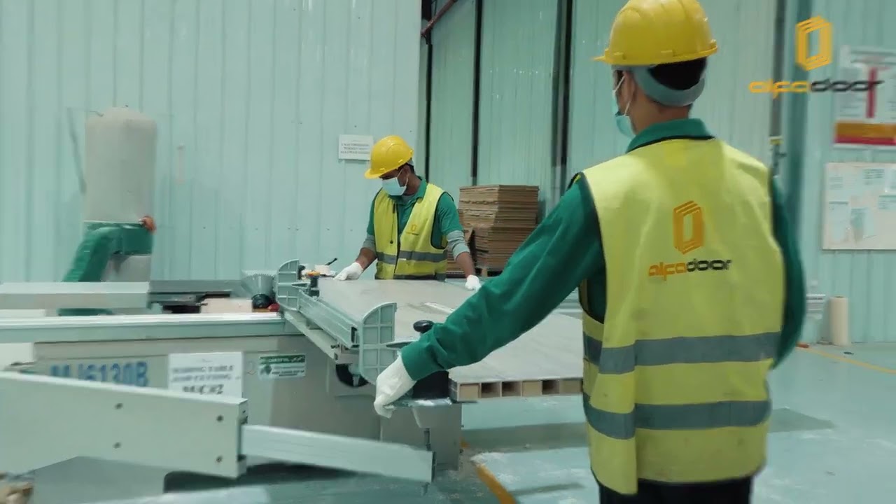 تفتخر ALFADOOR بانها احد رواد صناعة ابواب الWPC/PVC في السعودية - ALFADOOR  pioneers in WPC/PVC door