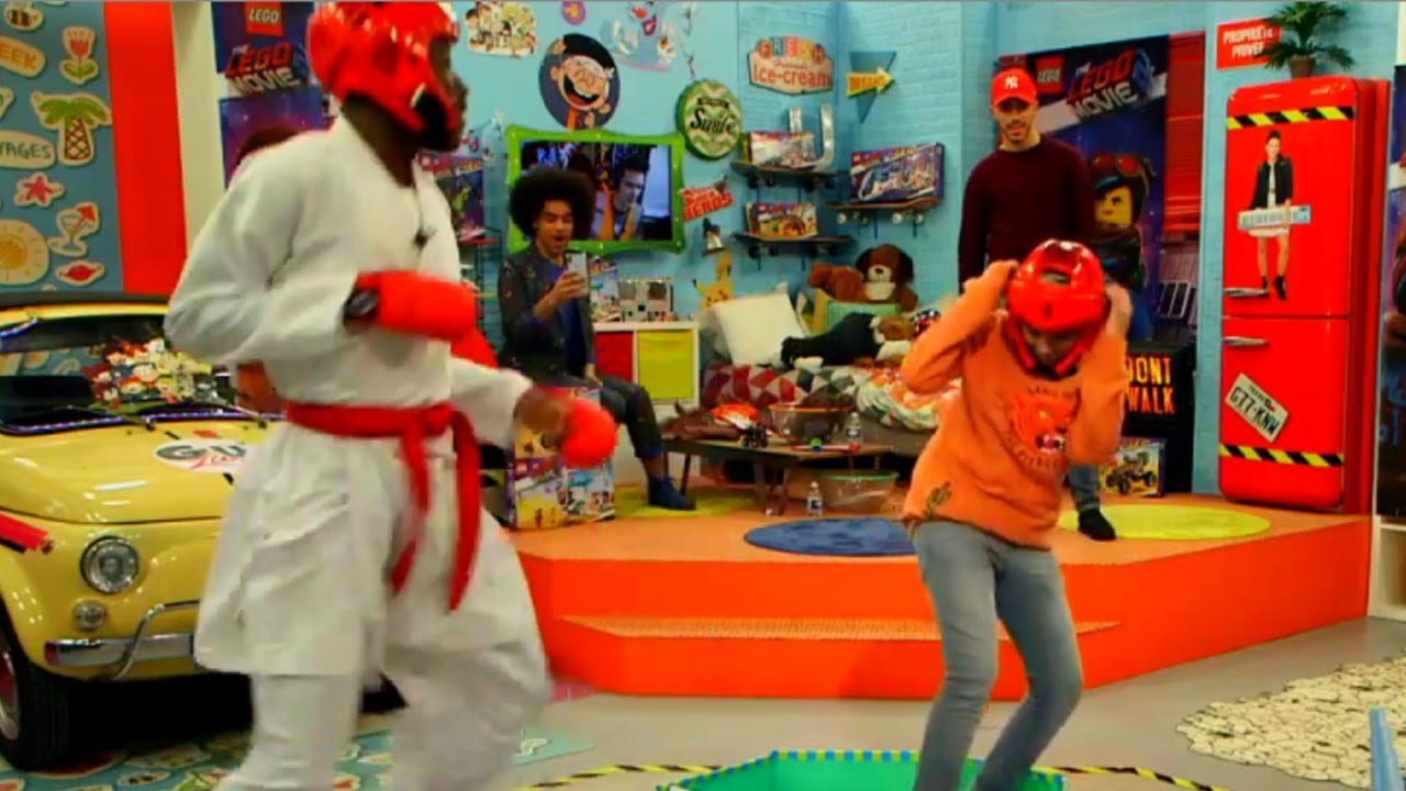 MOMO SE BAT CONTRE UN CHAMPION DE KARATÉ ... JE M'EN MÊLE !