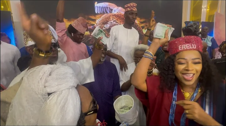 ERELU DOSUMU & ERELU OKIN ON STAGE WITH TOLU OBEY AT OONI OF IFE 50TH BIRTHDAY PARTY