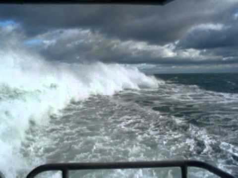 Type 42 Destroyer at Full Speed