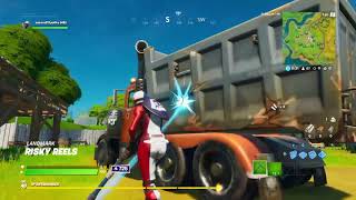 Jucam solo arena si am facut win cu 14 kill-uri