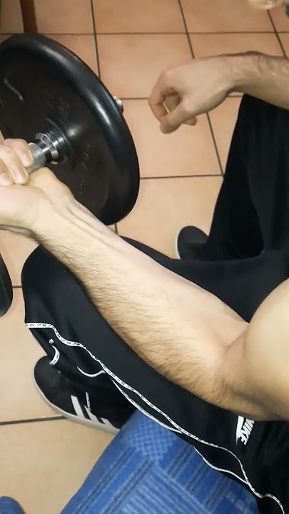 ESERCIZIO PER POTENZIARE AVAMBRACCI E POLSI #avambracci #allenamento