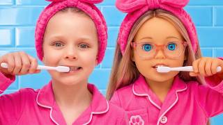 dasha s morning routine her favorite doll