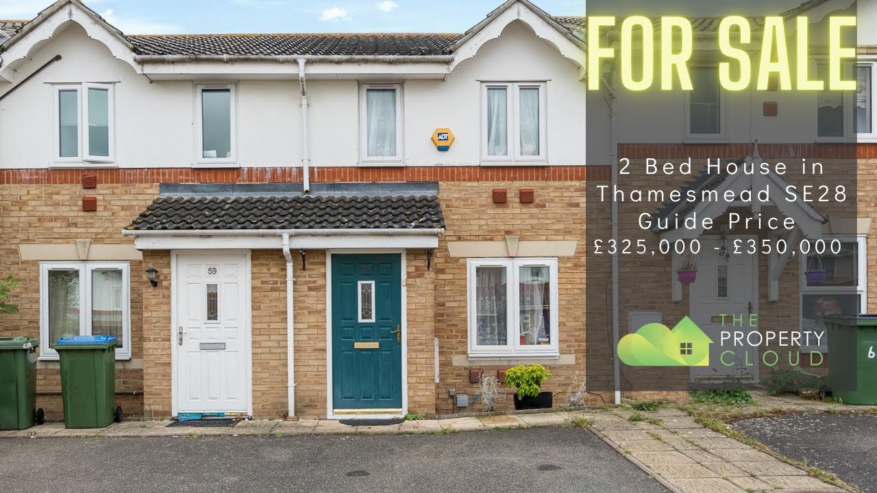 🏡 2 Bed House for Sale in Thamesmead, SE28 Aaron Kirk The Property