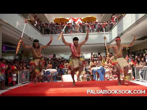 Paluai Sooksook at Vision City — Independence Day 2013
