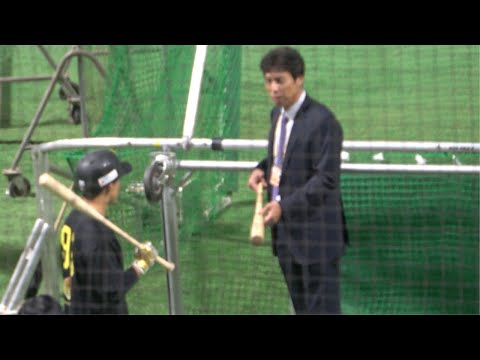 野村勇に秋山幸二が熱血指導!2025覚醒へ!藤井学園寒川→拓殖大学→NTT西日本【プロ野球福岡ソフトバンクホークス試合前バッティング練習】ホークスのレジェンドが期待!