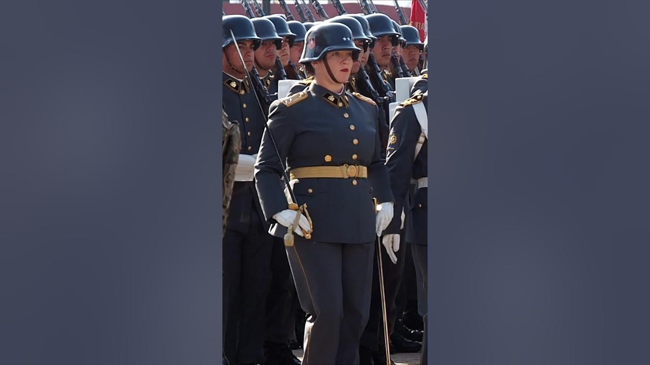 Hermosa Comandante Ejército de Chile #foryou #desfile #militar #military #army #war Hermosa Comandante Ejército de Chile #foryou #desfile #militar #military #army #war