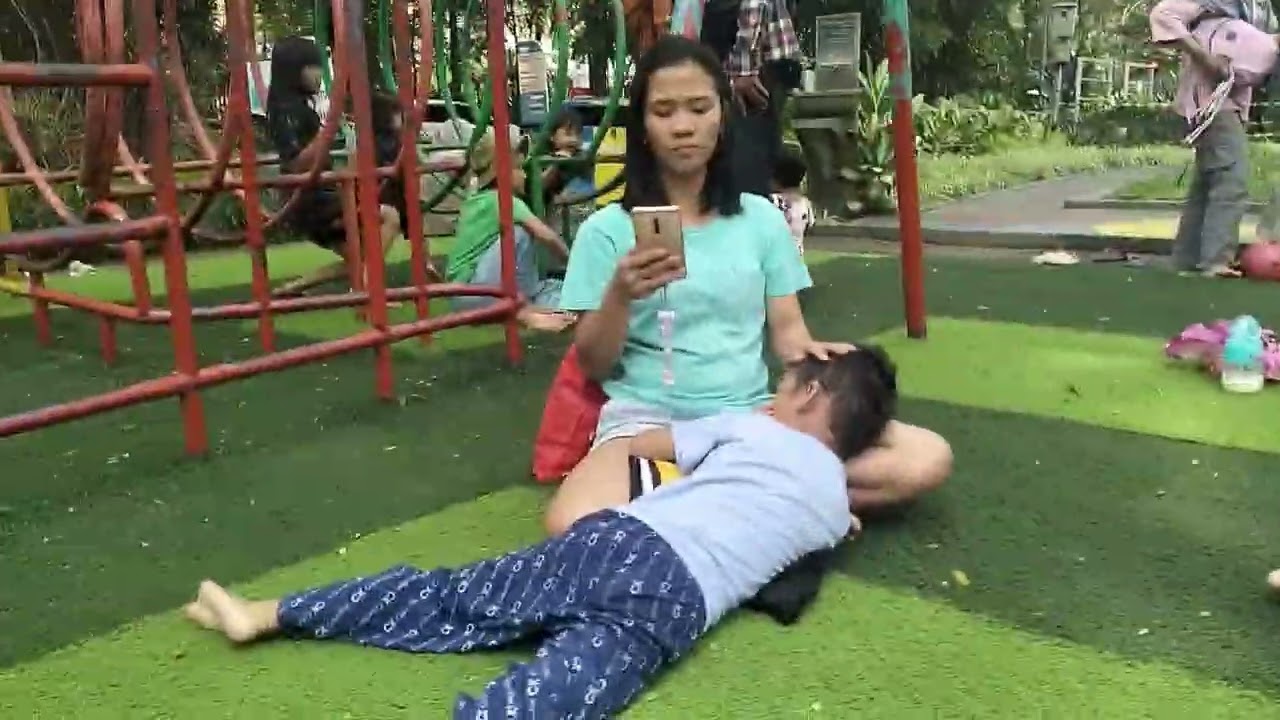 Fayolla pengen main ke taman Foto Bandung