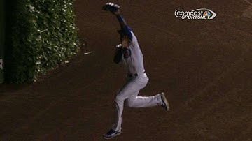 MIL@CHC: Soler races back to make athletic catch