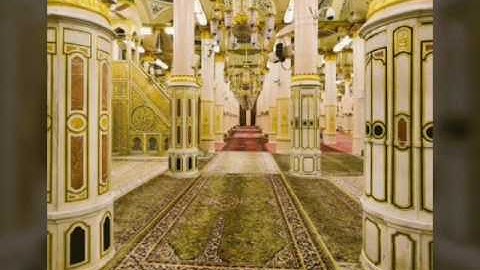 تلاوه رائعه لماتيسر من سور التوبه والحاقه مسجد الحسين بالقاهرة عام 76