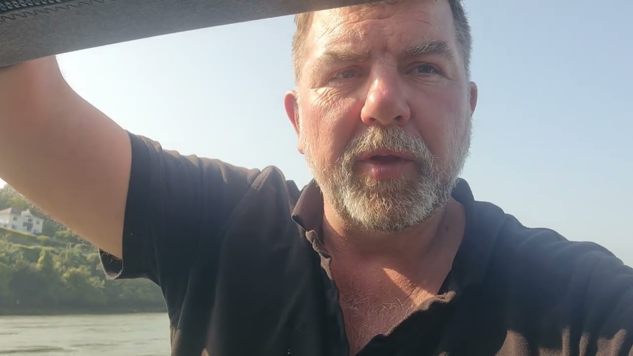 A little weekend break away + Disaster for 2 boats who end up on the beach