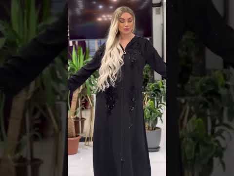 تشكيلة فاخرة من الملابس النسائية تجمع بين الفخامة والأناقة تمنحك إطلالة لامعة ومميزة