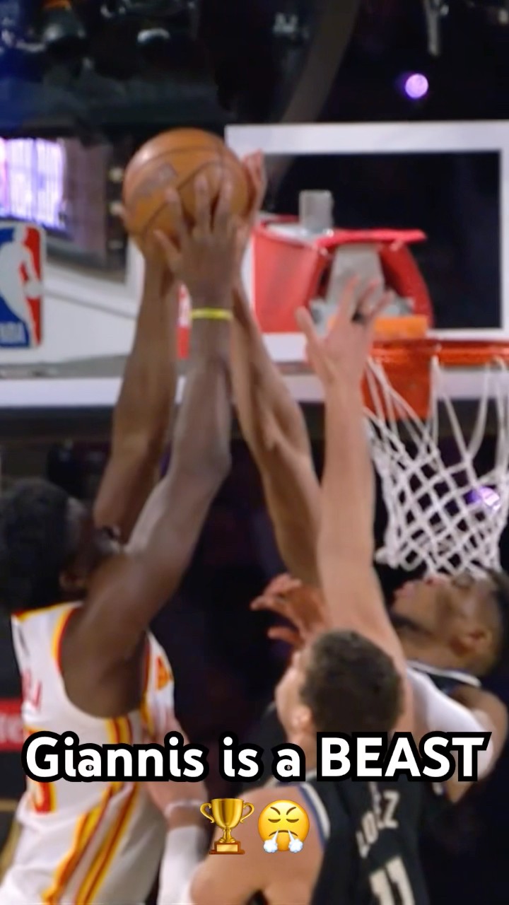 Giannis Antetokounmpo makes HUGE PLAYS DOWN THE STRETCH \u0026 his brother loves it! ??|#Shorts