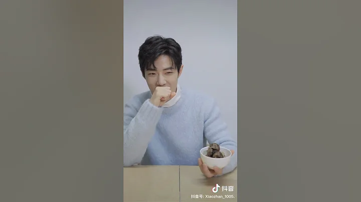 肖战：工作室骗肖战吃黑蒜，幸好躲过😂Xiao Zhan：The studio tricked XZ into eating black garlic, He was lucky to escape - 天天要闻
