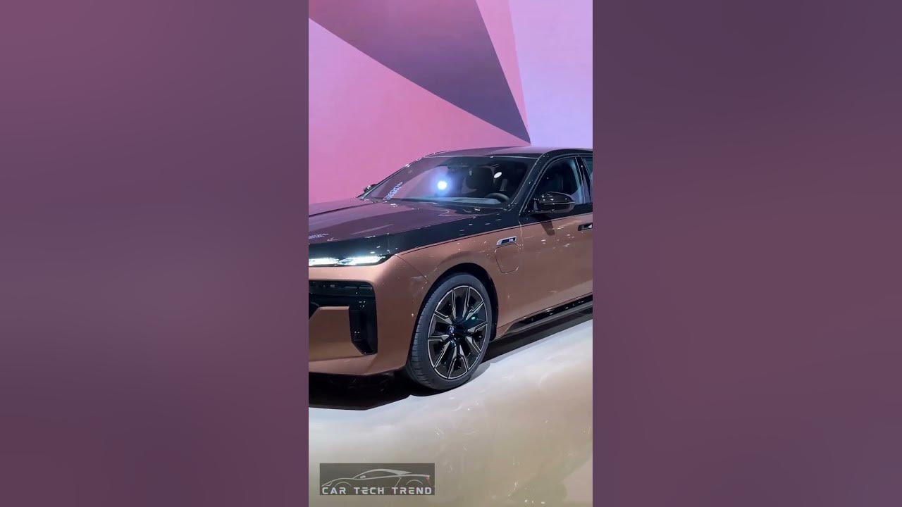 BMW i7 M70 in Liquid Copper and Black Sapphire! - YouTube