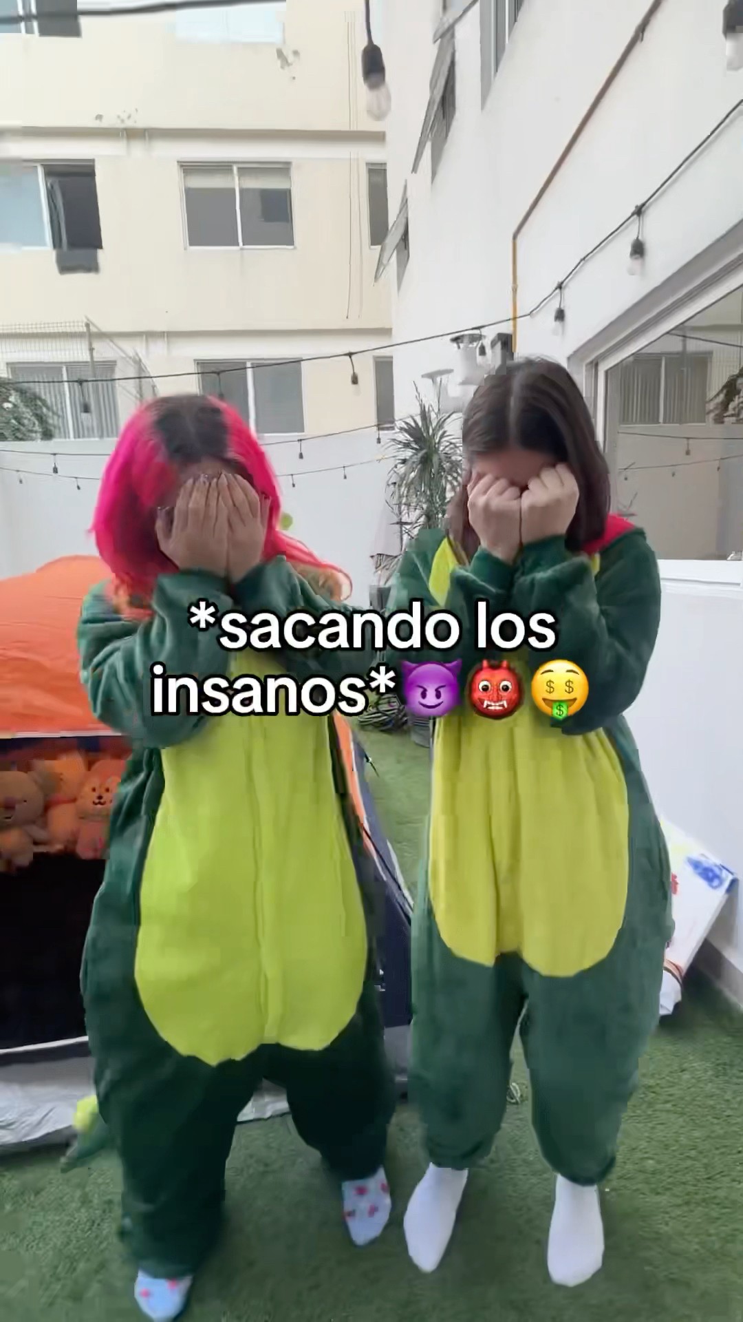 LA VERDADERA PIJAMADA REAL