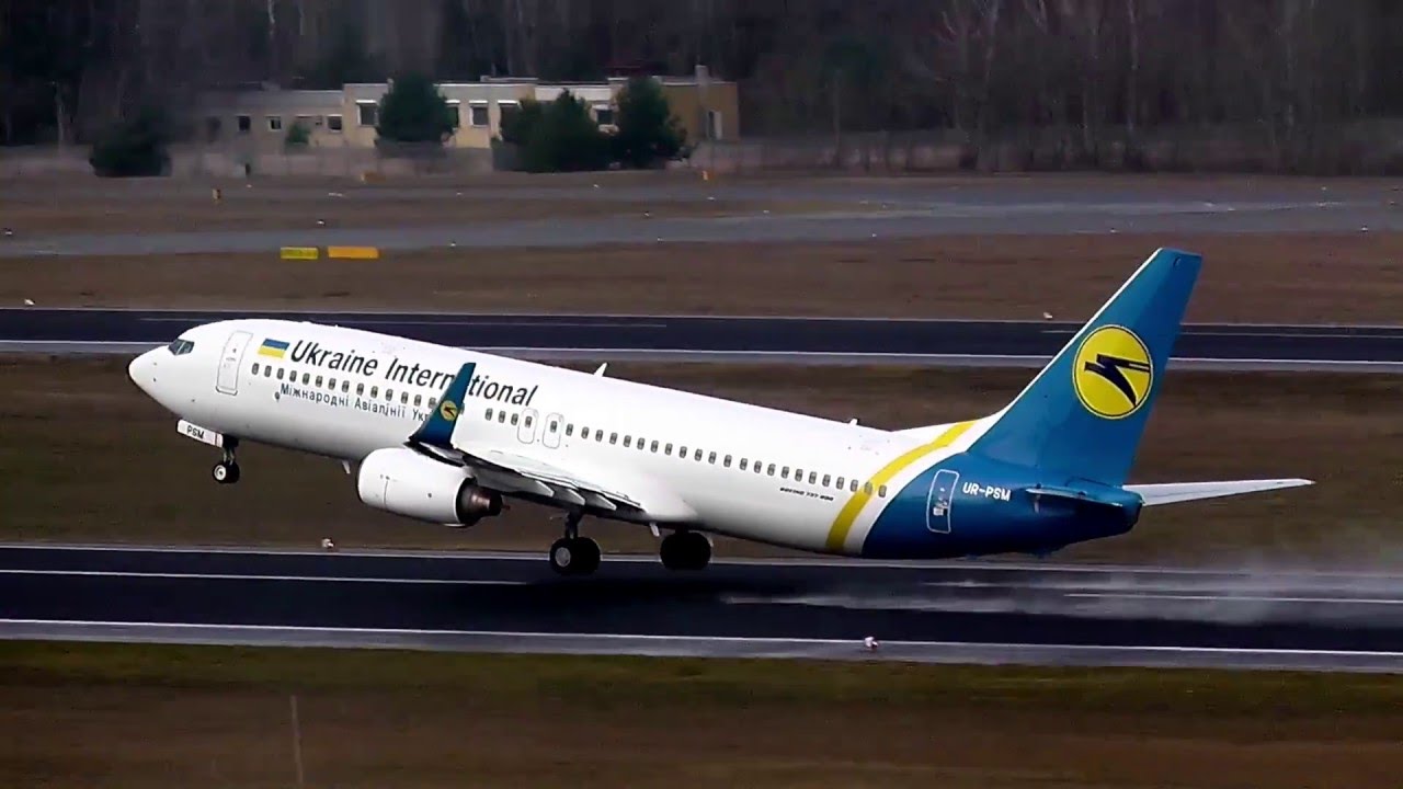 Ukraine International Airlines Boeing 737-8FZ UR-PSM PS 424 takeoff at Berlin Tegel Airport