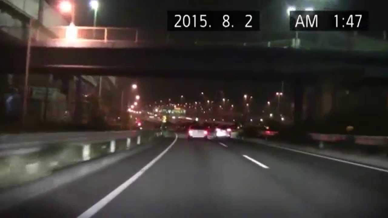 警察 速攻で違反車を捕える銀ゼロクラウン覆面 Youtube