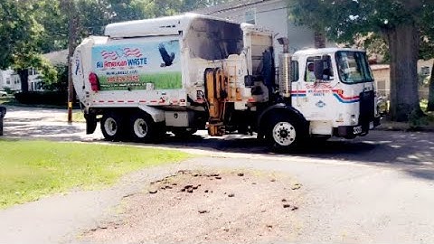 Labrie Automizer whipping lids on recycling! (3335)