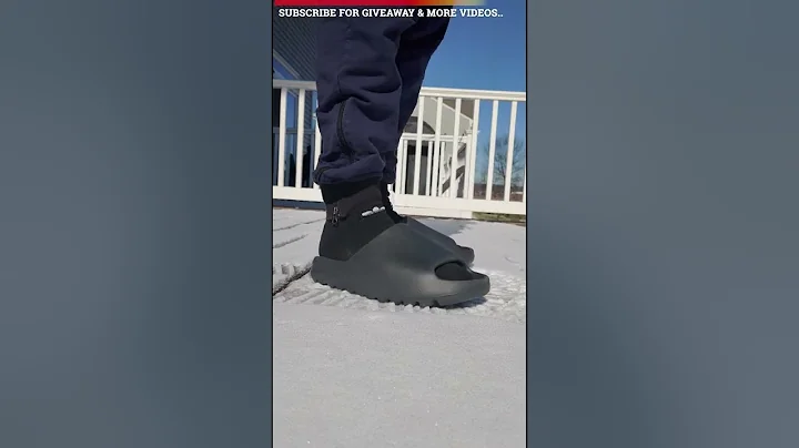 Yeezy Slides Onyx On Foot Unboxing #shorts