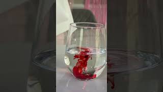 Easiest wayto dye beautiful Easter eggs! #easter #lifehack #diy #eggs #easteriscoming