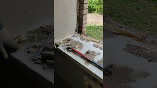 Демонтаж окна в кирпичном доме с бетонным подоконником #ремонт #тольятти #монтажокон