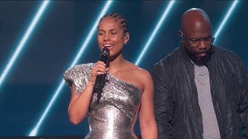 WATCH: Alicia Keys & Boyz II Men Honor Kobe Bryant | 2020 GRAMMY Awards