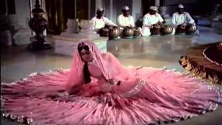 • Padmini & Vijayantimala Dance 1 •