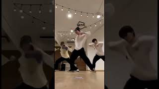 Noeul's dance moves #noeulnuttarat #bossnoeul #loveintheair