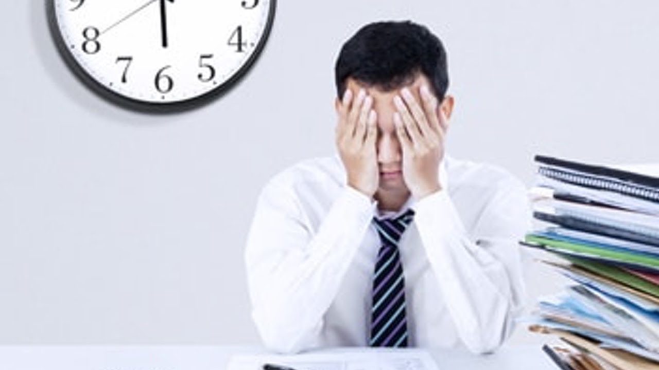 【ニュース】残業が減少している業界、2位「IT」、3位「マスコミ」１位は...　しかし「月間40時間以上残業」