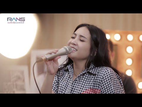 Ku bahagia - Melly Goeslow X Nagita