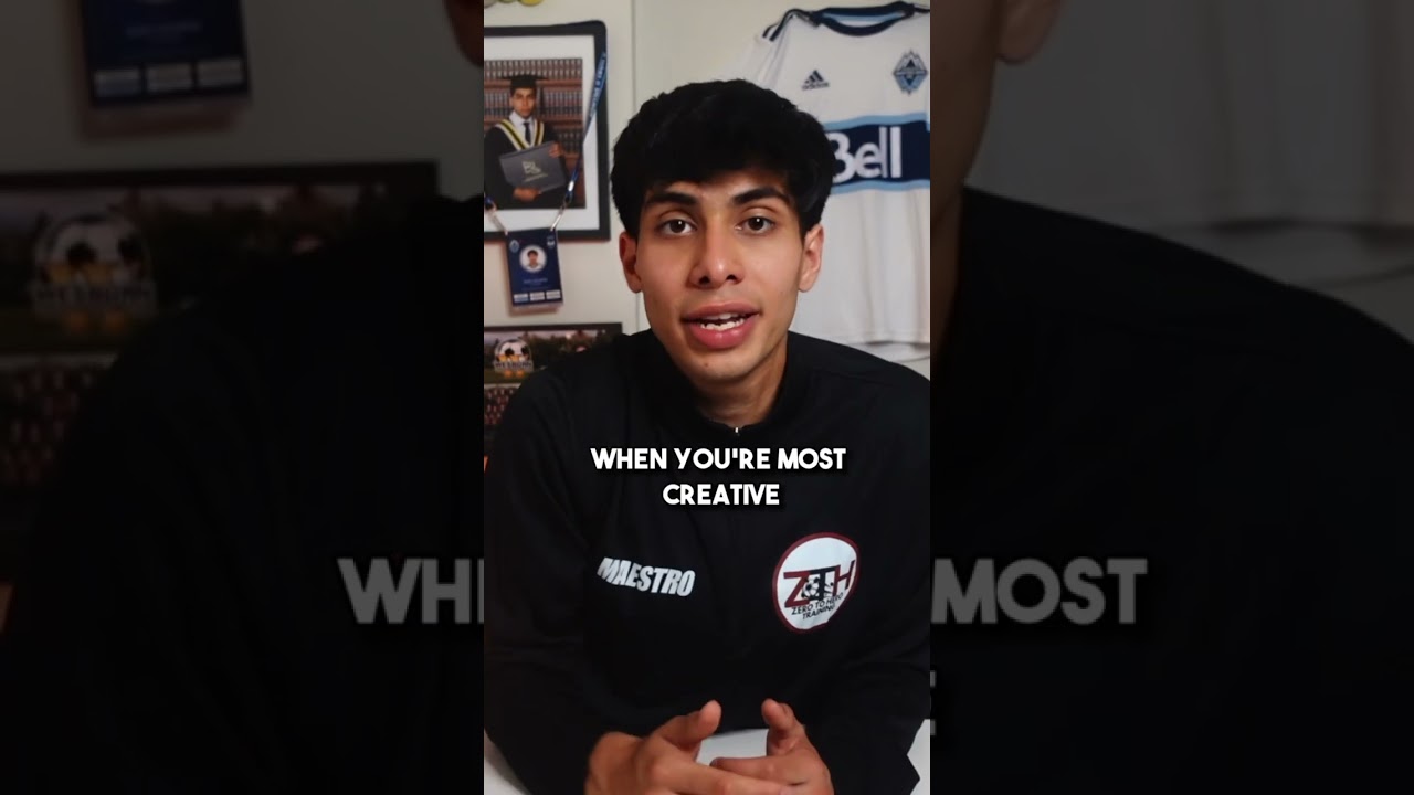 3 КНИГИ, ИЗМЕНИВШИЕ ЖИЗНЬ, КОТОРЫЕ ВЫ ДОЛЖНЫ ПРОЧИТАТЬ, КАК ФУТБОЛИСТ