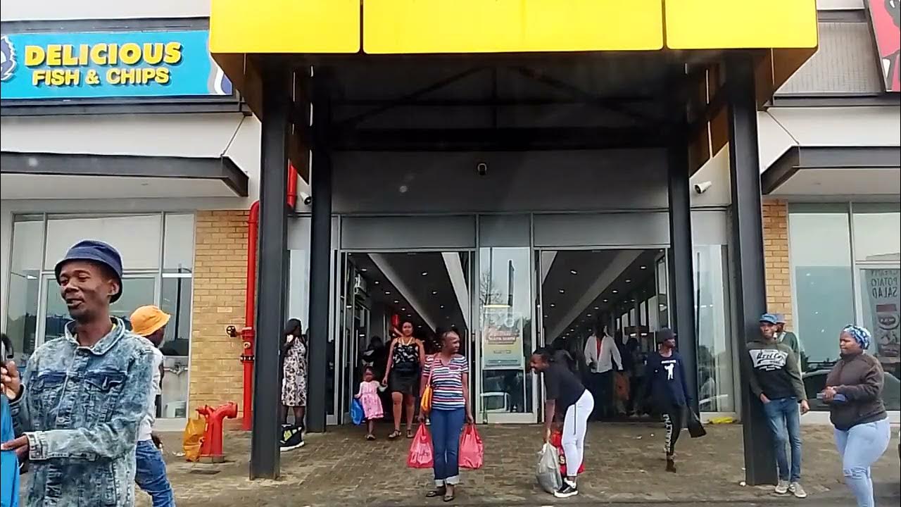 16. Daveyton Mall Entrance 👔👑🎓🎩👞👩🏽‍🦯Famous Pastor Walked in! YouTube