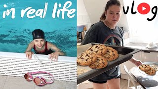 REAL LIFE VLOG! THE DAY OF THE POOL AND CHOCOLATE CHIPS COOKIES HAS ARRIVED 🍪 screenshot 3