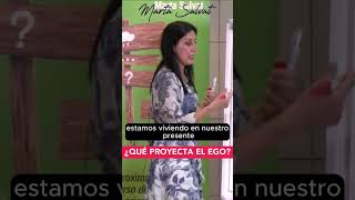 ¿Qué proyecta el EGO? - Marta Salvat - Youtube Short, #martasalvat #ucdm #uncursodemilagros #ego