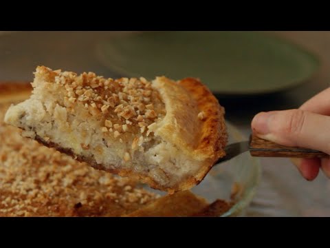 Recreating the Banana Pie at Dona Manis, One of Singapore's Oldest Bakeries