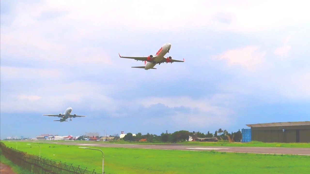 Nonton Pesawat Terbang Take Off di Bandara Husein Sastranegara Bandung, Garuda, Citilink & Lion Air