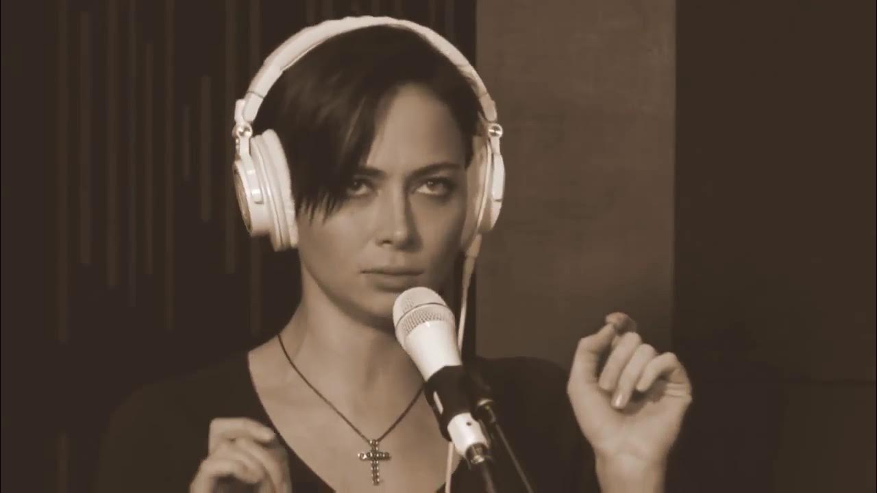 Kiyimsiz gozal qizlar video